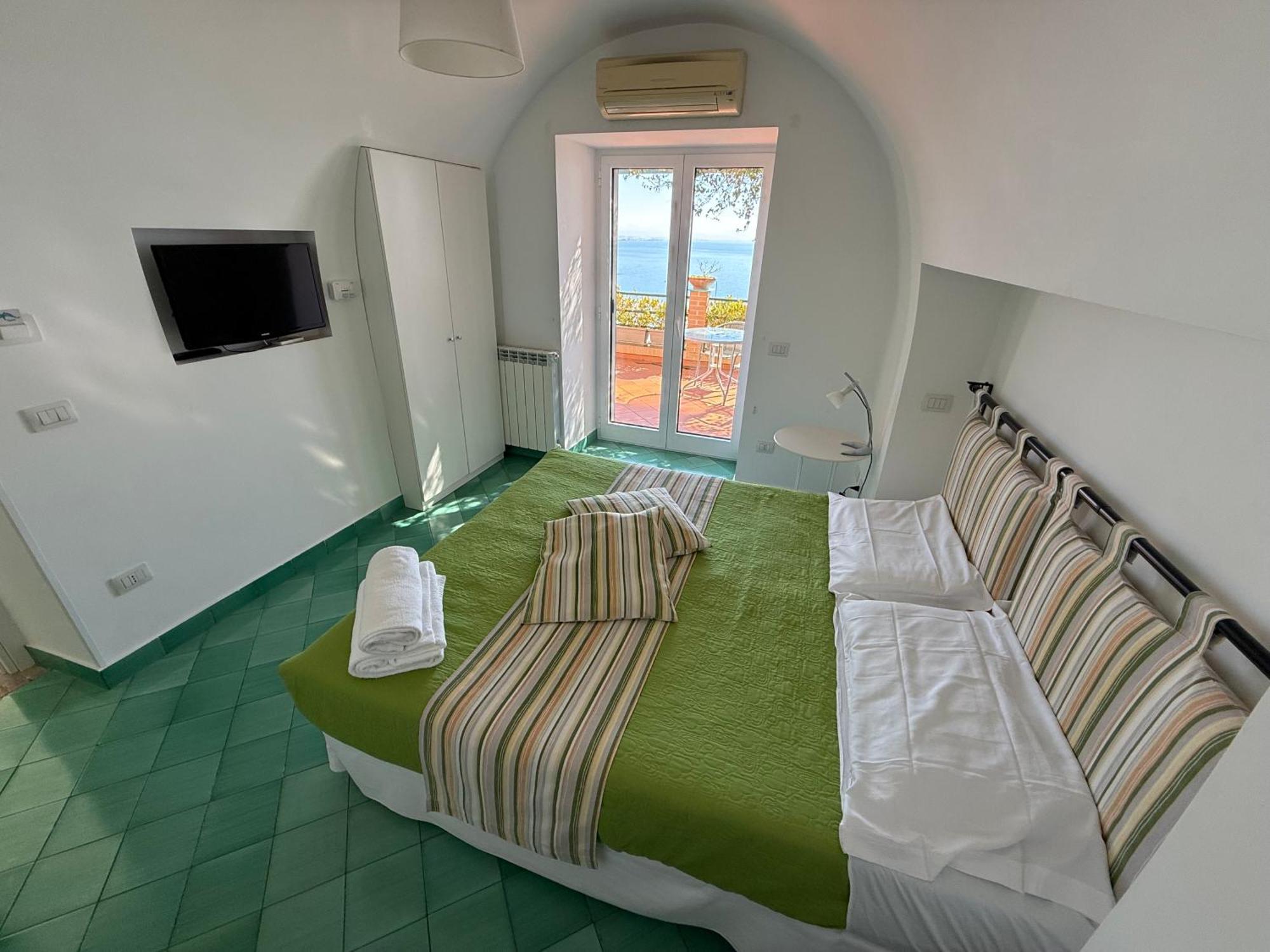 Casa Gabriella - Amalfi Coast - Free Parking - Full Sea View Vietri