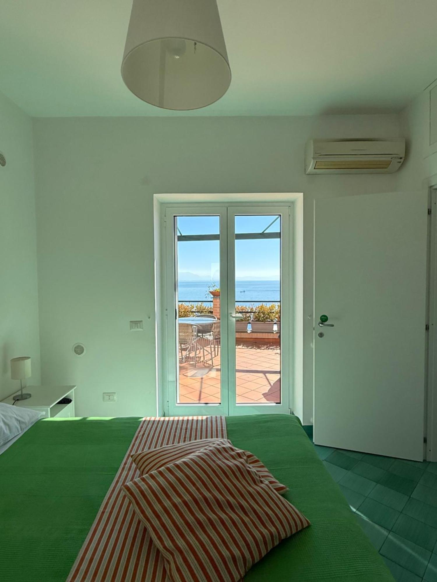 Casa Gabriella - Amalfi Coast - Free Parking - Full Sea View *